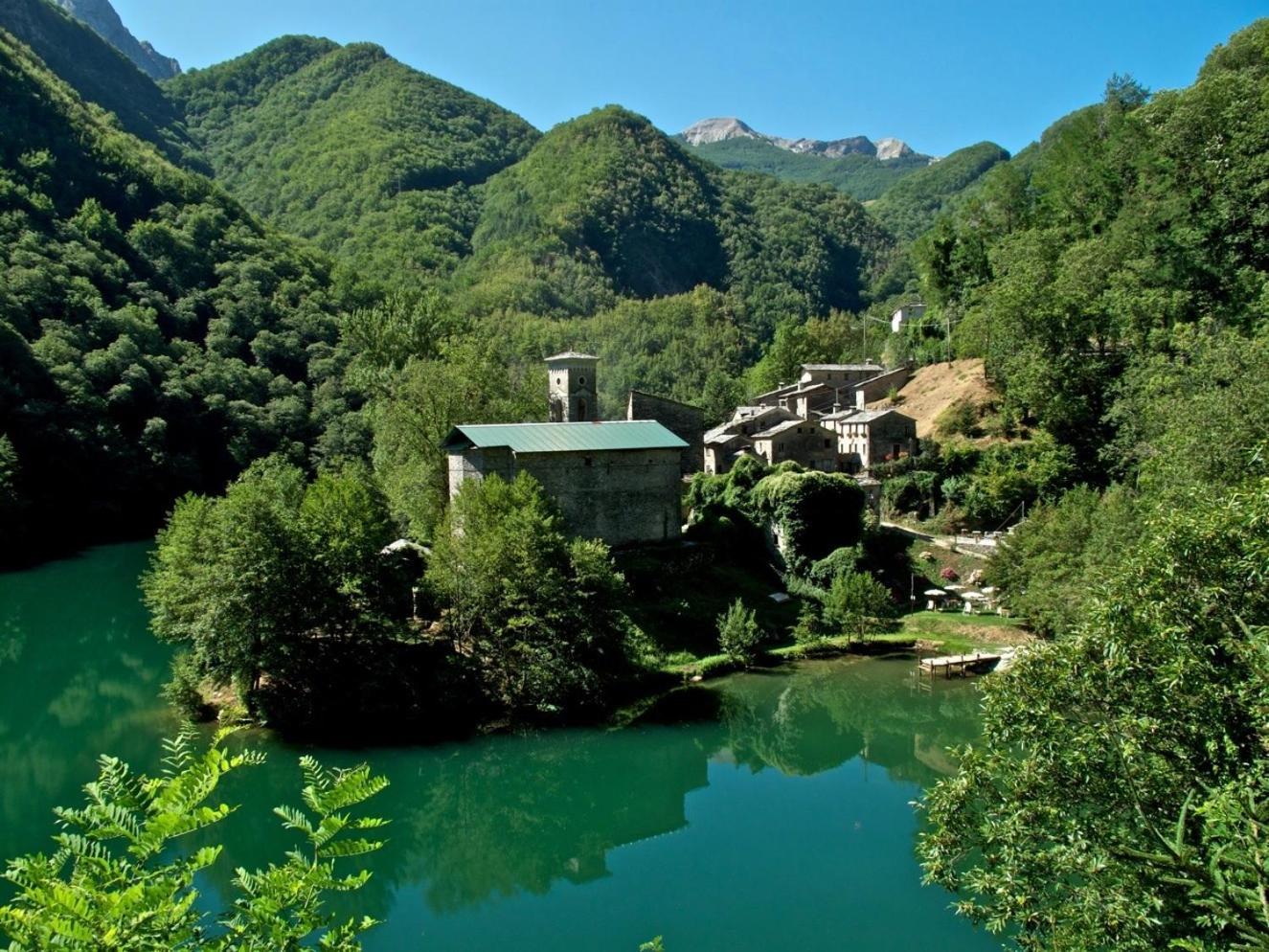 Borgo Isola Santa Guest House Bagian luar foto