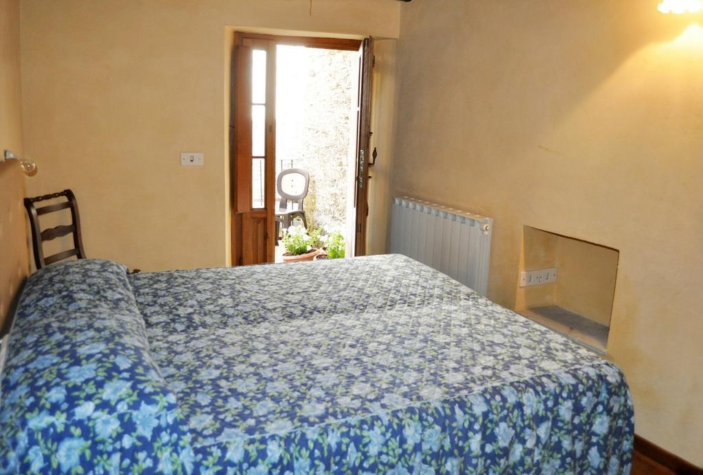 Borgo Isola Santa Guest House Bagian luar foto