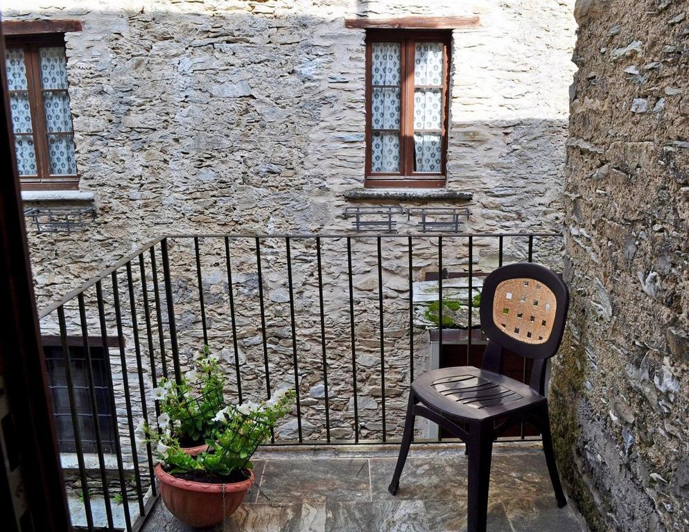 Borgo Isola Santa Guest House Bagian luar foto